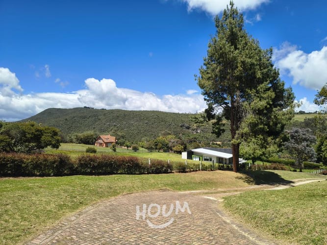 Casa de 4 alcobas en venta en Alameda, Bogotá, 1000 m² · foto 4 de 24
