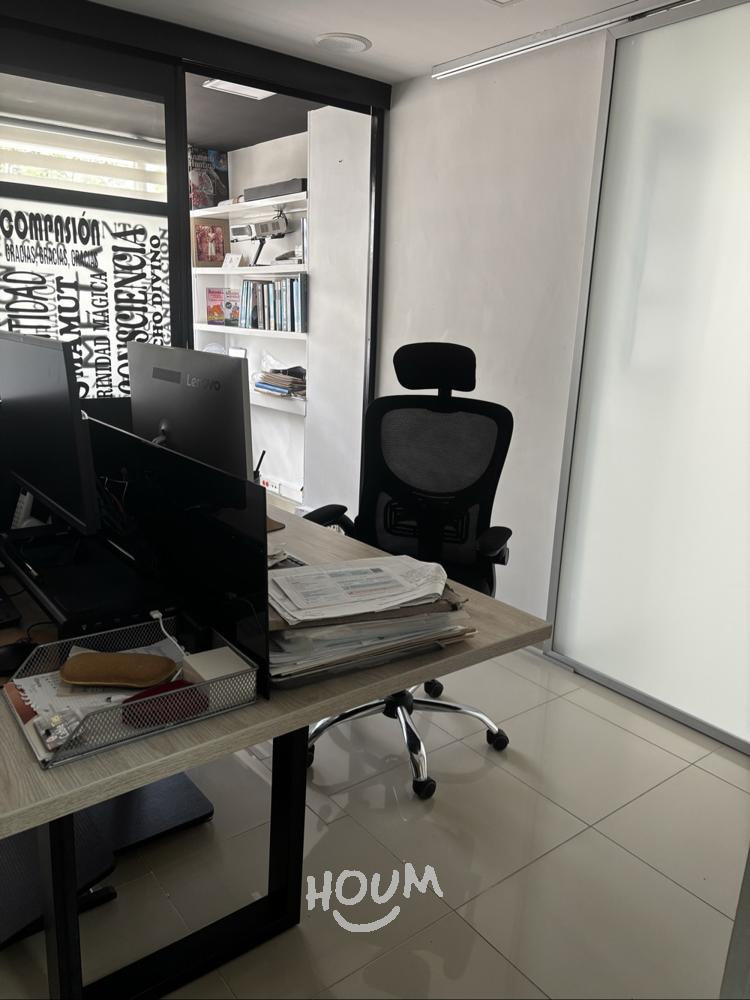Casa en venta en Pasadena, Bogotá · foto 8 de 24