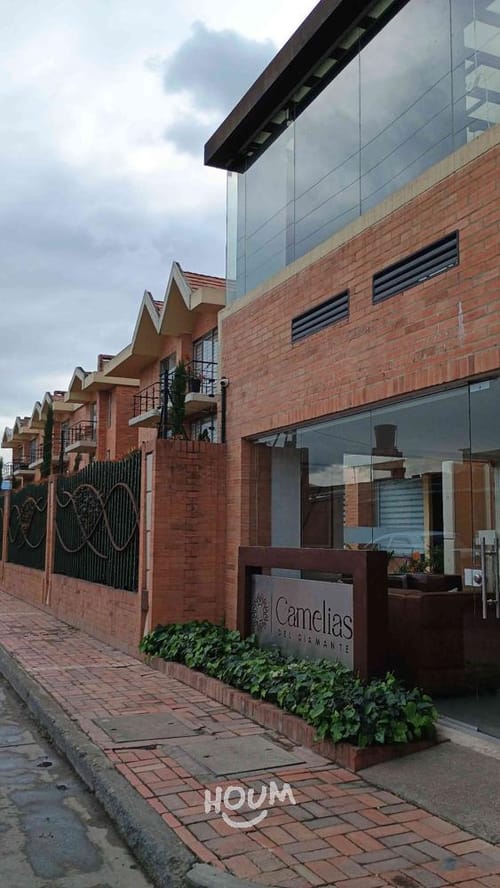 Casa de 3 alcobas en venta en San Jose, Mosquera, 151 m² · foto 2 de 24