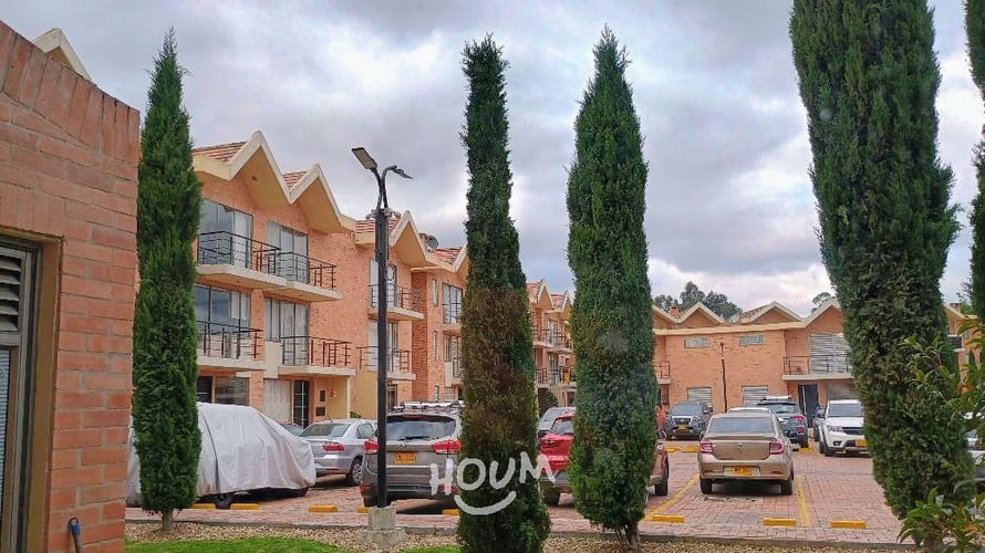 Casa de 3 alcobas en venta en San Jose, Mosquera, 151 m² · foto 3 de 24