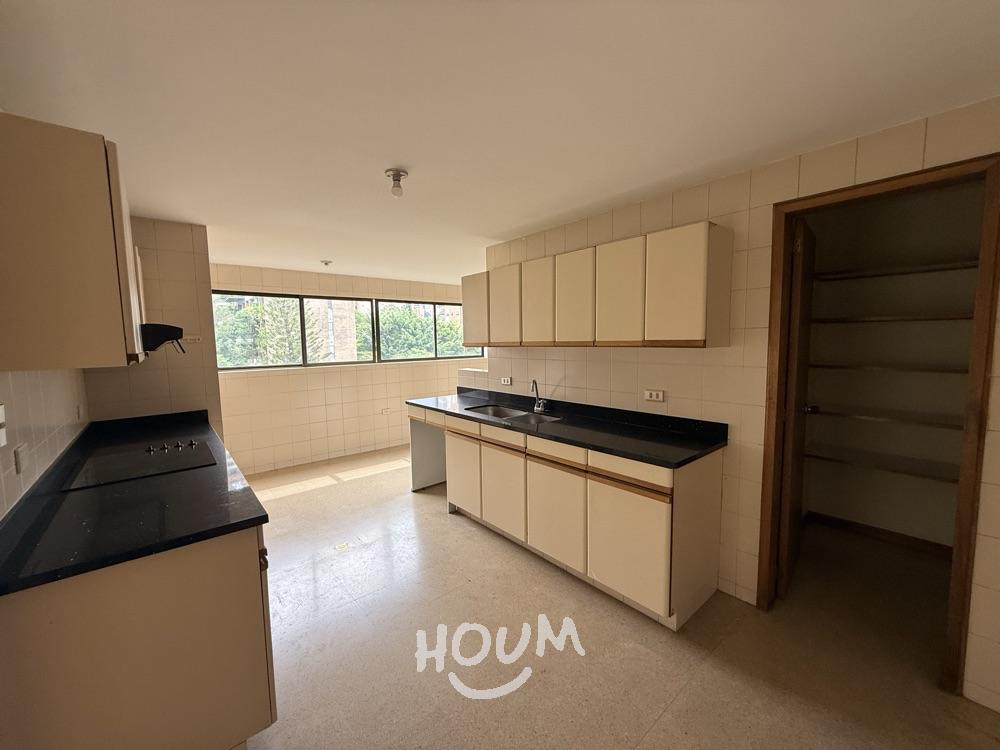 Apartamento en venta en El Poblado, Medellín · foto 6 de 16