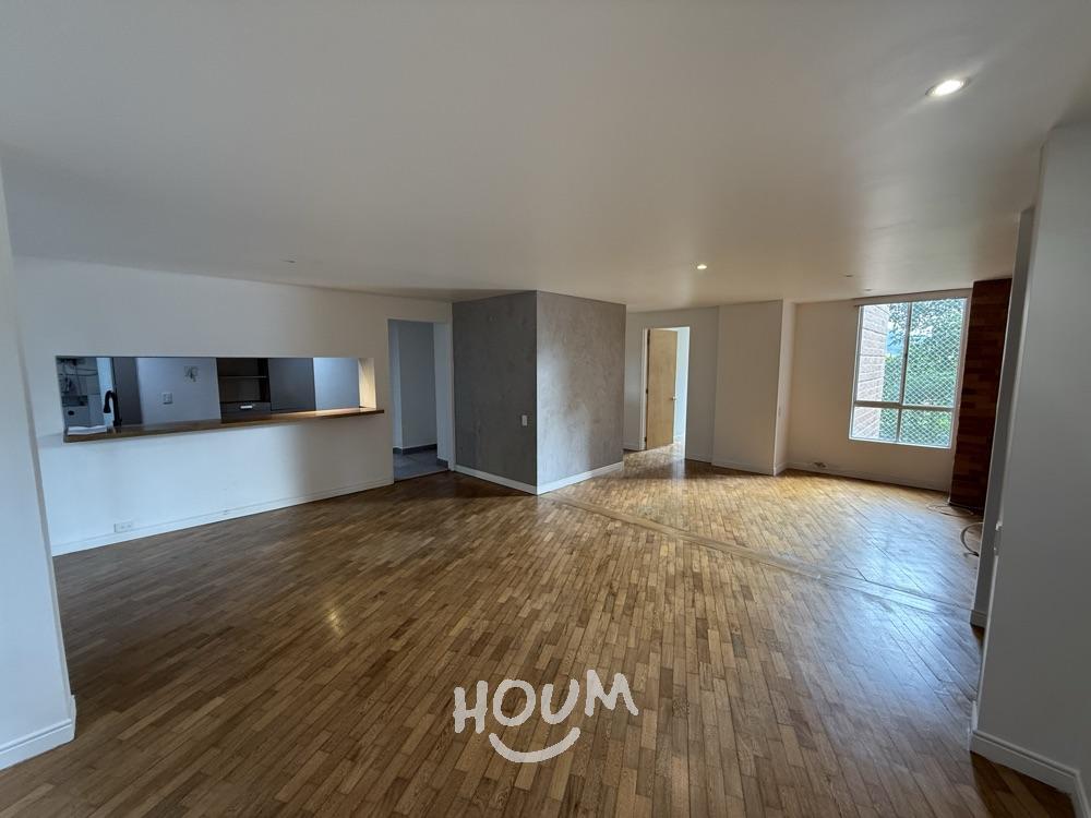 Apartamento en venta en El Poblado, Medellín · foto 2 de 17