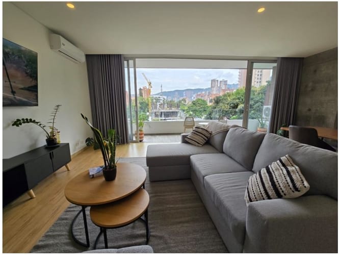 Apartaestudio en venta en Los Naranjos, Medellín, 109 m² · foto 2 de 20