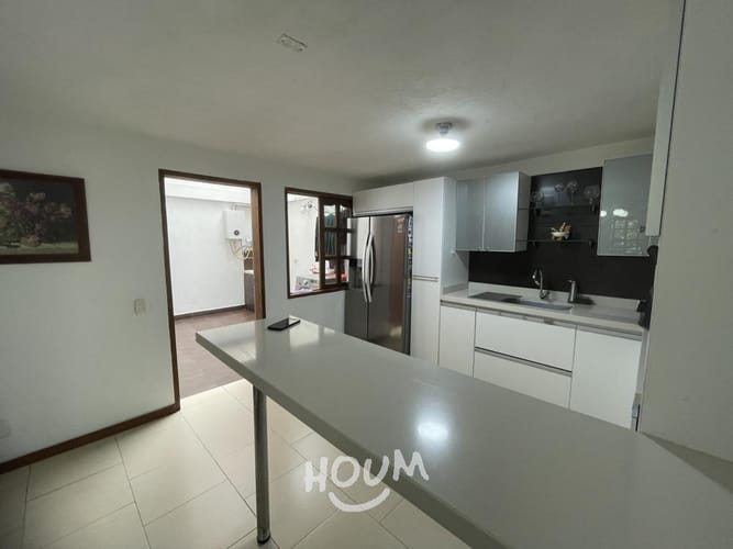 Casa de 5 alcobas en venta en Los Colegios, Rionegro, 200 m² · foto 3 de 21