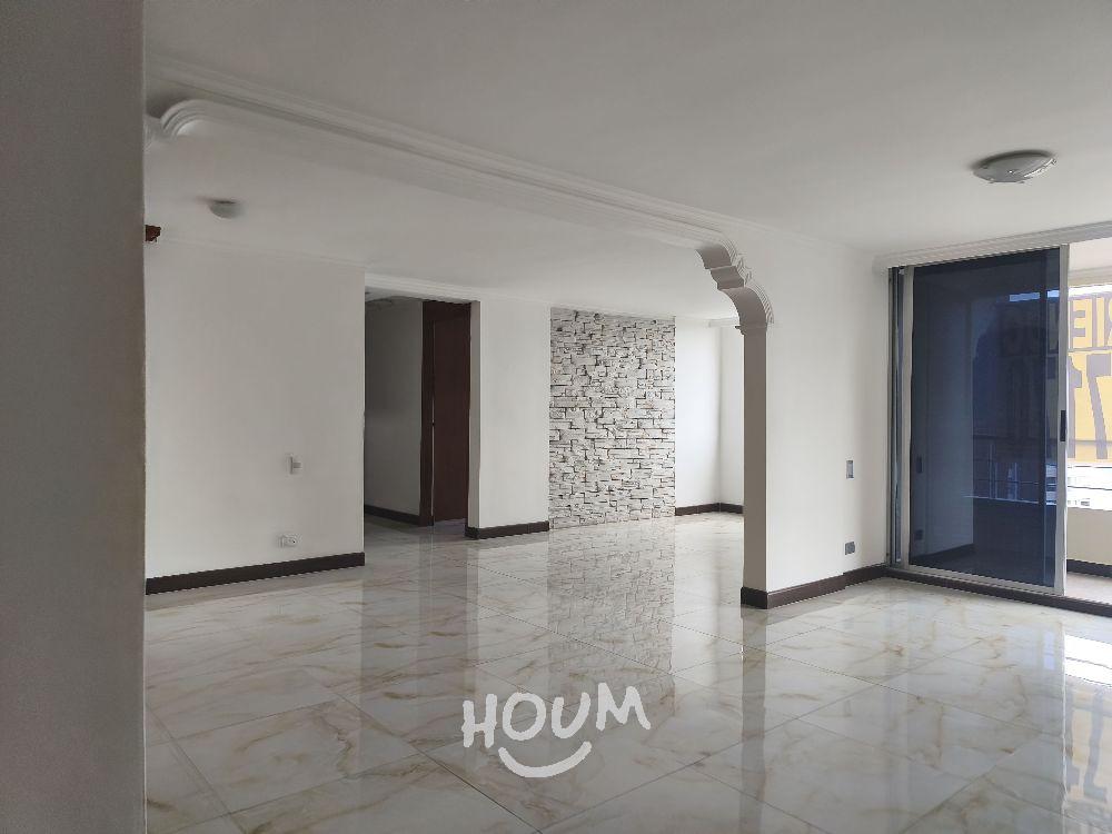 Apartamento en venta en El Poblado, Medellín · foto 6 de 24