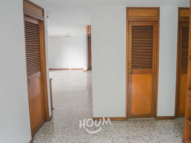 Apartamento de 3 alcobas en arriendo en El Poblado, Medellín, 135 m² · foto 14 de 24