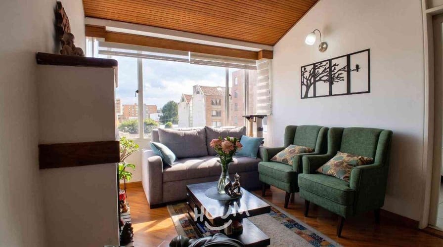 Apartamento de 3 alcobas en venta en Cedritos, Bogotá, 77 m² · foto 3 de 15