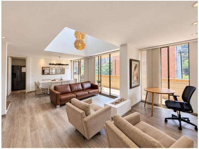 Apartamento de 3 alcobas en venta en Vía Las Palmas, Medellín, 134 m² · foto 4 de 24