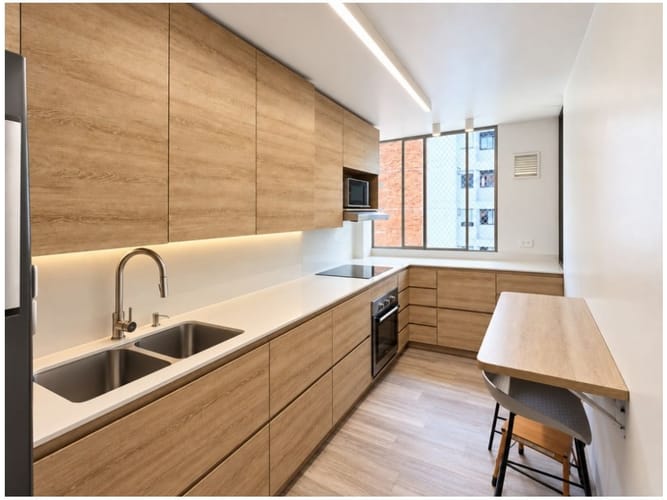 Apartamento de 3 alcobas en venta en Vía Las Palmas, Medellín, 134 m² · foto 8 de 24