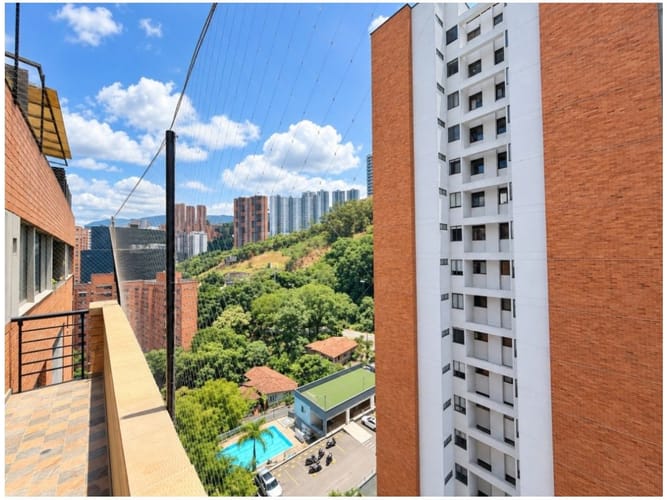 Apartamento de 3 alcobas en venta en Vía Las Palmas, Medellín, 134 m² · foto 13 de 24