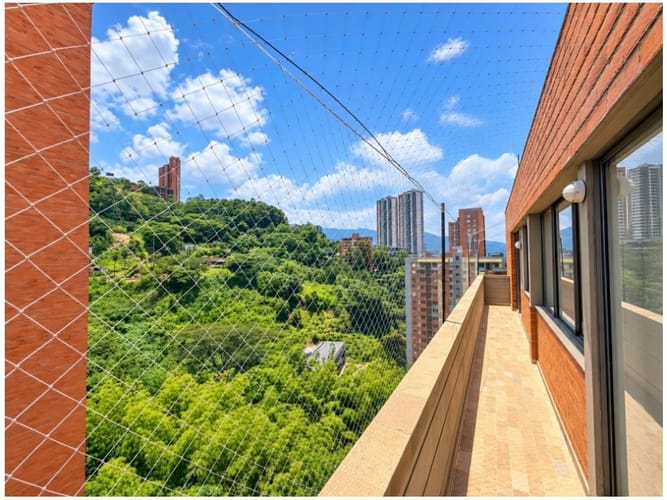 Apartamento de 3 alcobas en venta en Vía Las Palmas, Medellín, 134 m² · foto 15 de 24