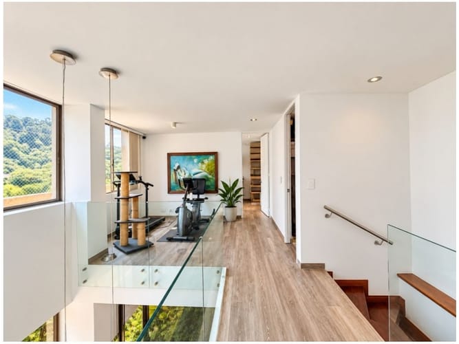 Apartamento de 3 alcobas en venta en Vía Las Palmas, Medellín, 134 m² · foto 20 de 24