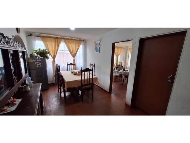 Casa de 10 alcobas en venta en Los Balkanes, Soacha, 216 m² · foto 5 de 23