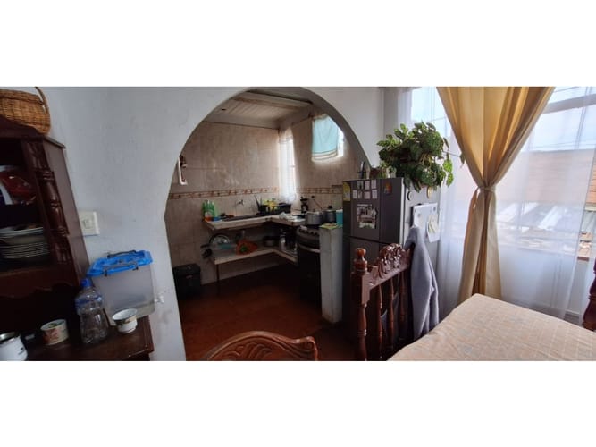 Casa de 10 alcobas en venta en Los Balkanes, Soacha, 216 m² · foto 6 de 23