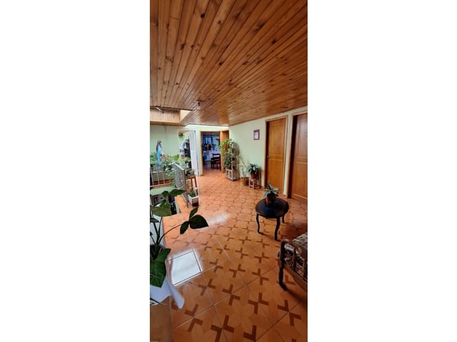 Casa de 10 alcobas en venta en Los Balkanes, Soacha, 216 m² · foto 19 de 23