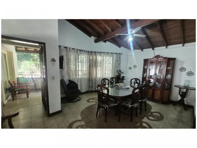 Casa de 8 alcobas en venta en Laureles, Medellín, 300 m² · foto 2 de 24