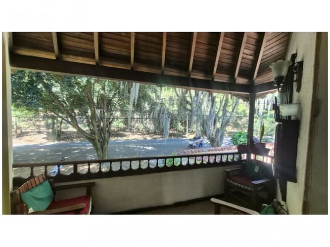 Casa de 8 alcobas en venta en Laureles, Medellín, 300 m² · foto 13 de 24