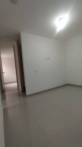 Apartamento de 3 alcobas en arriendo en Prados De Sabaneta, Sabaneta, 87 m² · foto 5 de 12