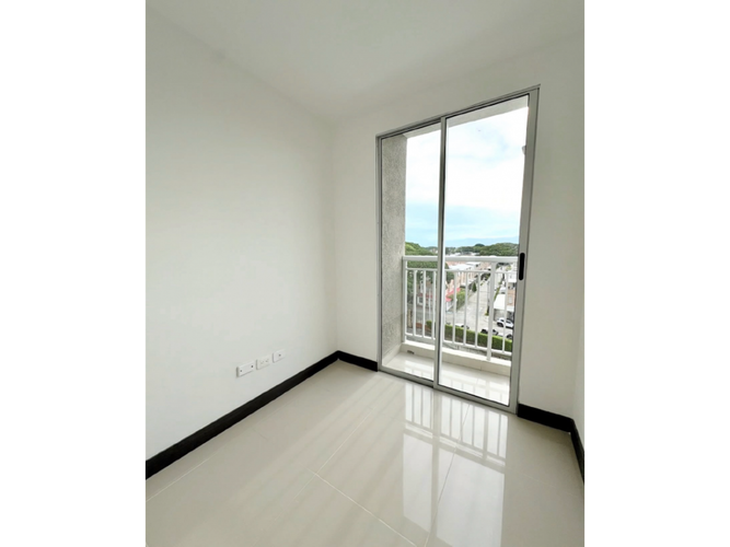 Apartamento de 2 alcobas en venta en Las Mercedes, Palmira, 86 m² · foto 7 de 24