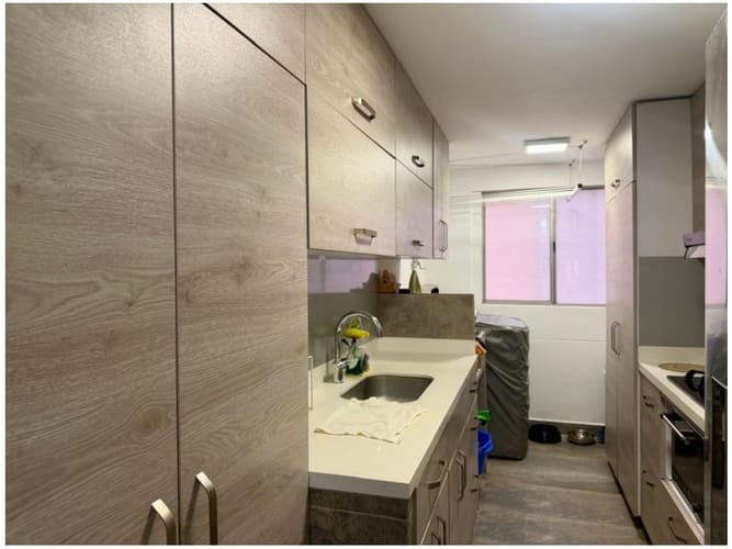 Apartamento en venta en Castropol, Medellín, 105 m² · foto 9 de 24