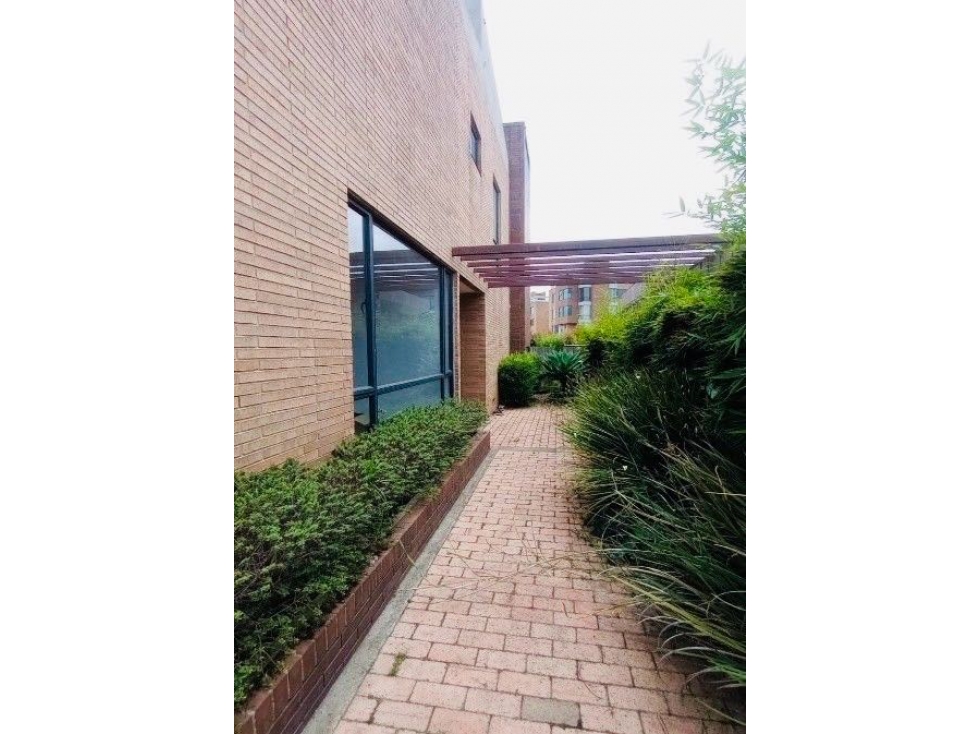 Casa en venta en Altos De Suba, Bogotá · foto 3 de 12
