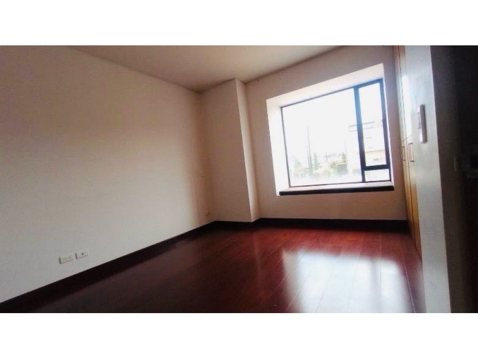 Casa en venta en Altos De Suba, Bogotá · foto 7 de 12
