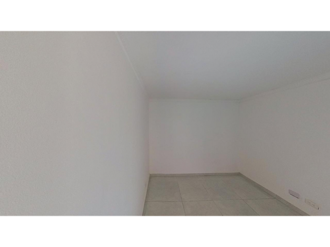 Apartamento de 2 alcobas en venta en Centro Usme, Bogotá, 38 m² · foto 3 de 10