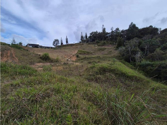 Lote en venta en Pantanillo, El Retiro, 2120 m² · foto 3 de 24