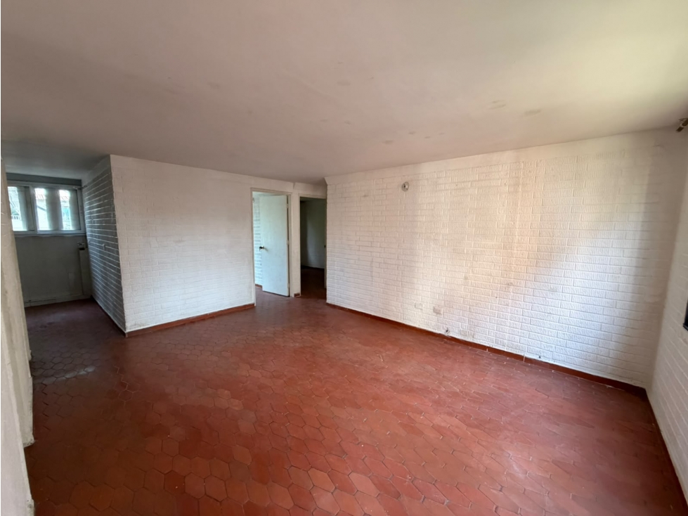Apartamento en venta en Las Granjas, Cali · foto 2 de 17