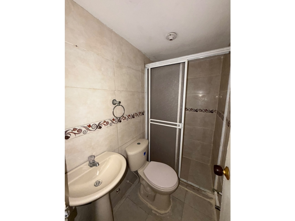 Apartamento en venta en Las Granjas, Cali · foto 4 de 17