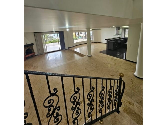 Casa de 5 alcobas en venta en El Tesoro, Medellín, 420 m² · foto 6 de 24