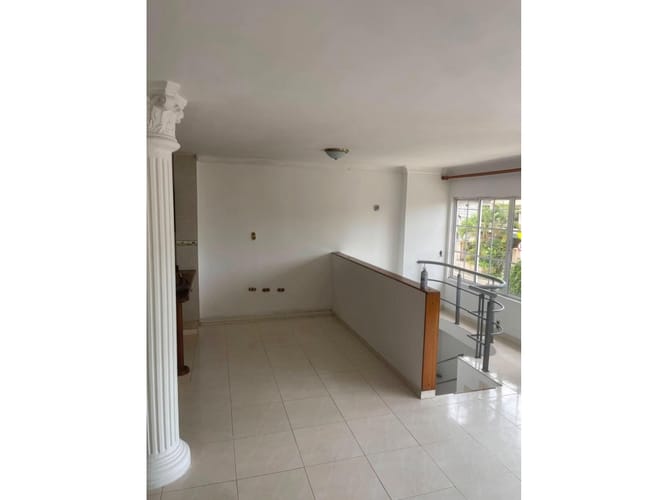 Casa de 7 alcobas en venta en Vipasa, Cali, 250 m² · foto 10 de 24