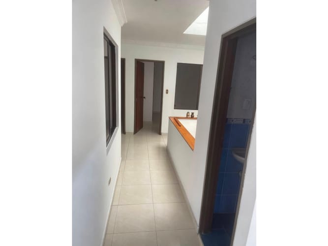 Casa de 7 alcobas en venta en Vipasa, Cali, 250 m² · foto 16 de 24