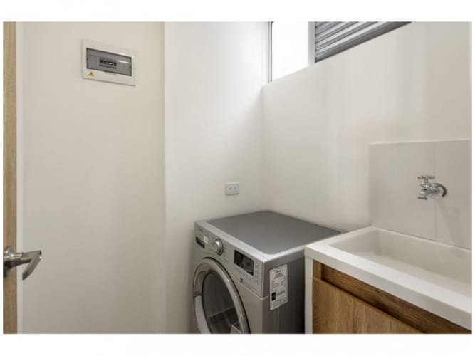 Apartamento de 2 alcobas en venta en Villa Carlota, Medellín, 64 m² · foto 8 de 24