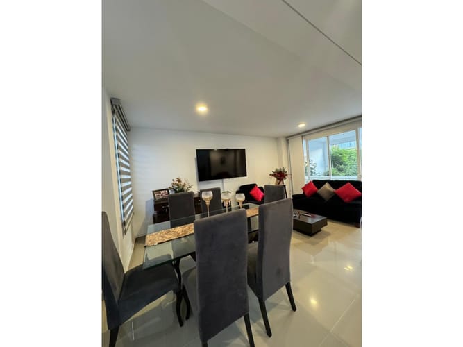 Casa de 4 alcobas en venta en El Castillo, Jamundí, 182 m² · foto 9 de 24