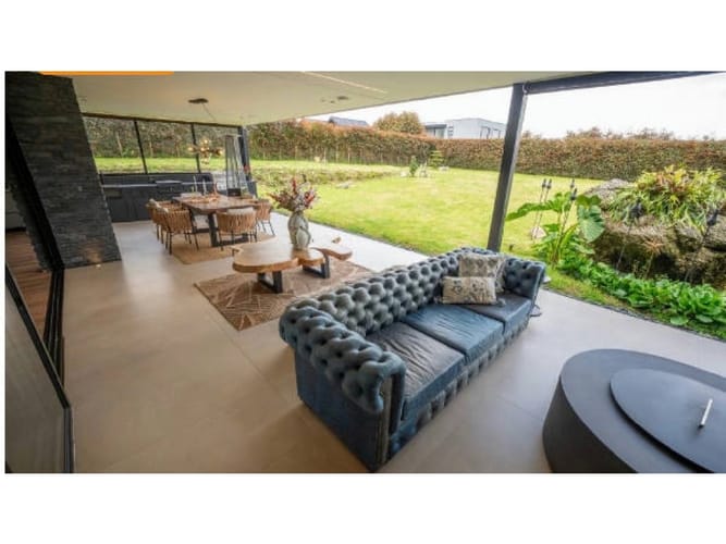 Casa de 4 alcobas en venta en La Palma, Medellín, 1290 m² · foto 2 de 24