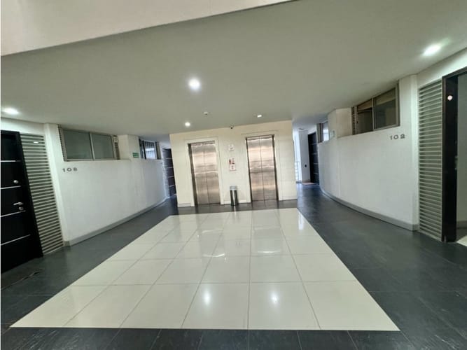 Apartamento de 3 alcobas en venta en Ciudad Jardin, Cali, 113 m² · foto 2 de 20