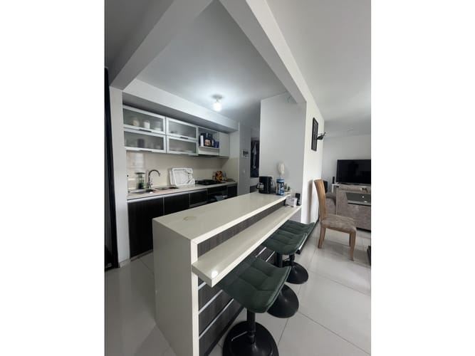 Apartamento de 3 alcobas en venta en Valle Del Lili, Cali, 84 m² · foto 2 de 21