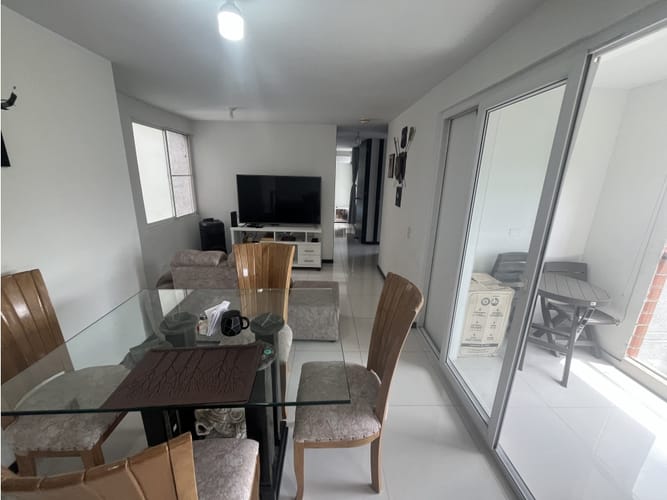 Apartamento de 3 alcobas en venta en Valle Del Lili, Cali, 84 m² · foto 3 de 21