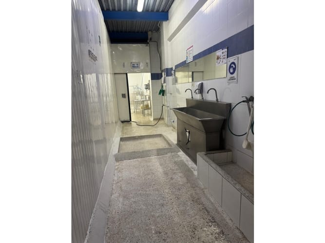 Bodega en venta en La Flora, Cali, 849 m² · foto 5 de 16