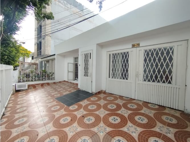 Casa de 9 alcobas en venta en Santa Isabel, Cali, 276 m² · foto 2 de 17