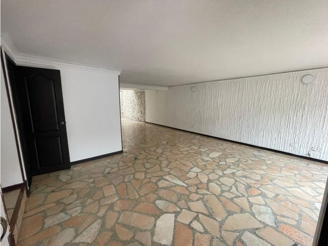 Apartaestudio en venta en Cuarto De Legua - Guadalupe, Cali, 198 m² · foto 5 de 24