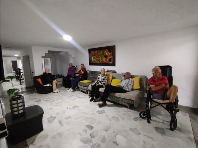 Casa de 9 alcobas en venta en Santa Isabel, Cali, 276 m² · foto 3 de 17