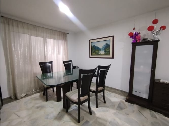 Casa de 9 alcobas en venta en Santa Isabel, Cali, 276 m² · foto 11 de 17