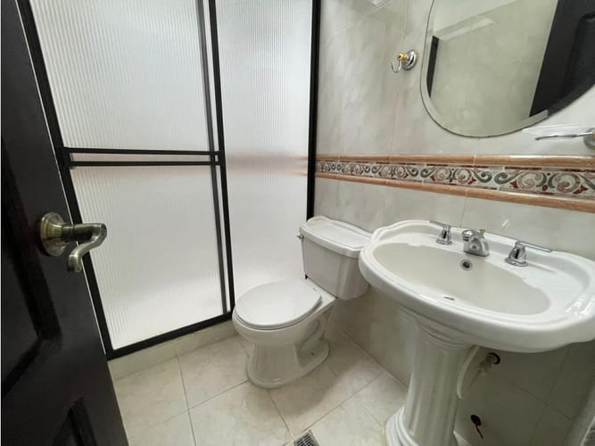Apartaestudio en venta en Cuarto De Legua - Guadalupe, Cali, 198 m² · foto 22 de 24
