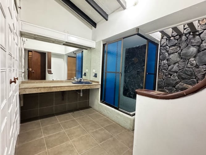 Casa de 4 alcobas en venta en Ciudad Jardin, Cali, 270 m² · foto 4 de 8