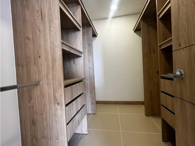 Apartamento de 3 alcobas en venta en Valle Del Lili, Cali, 125 m² · foto 11 de 13