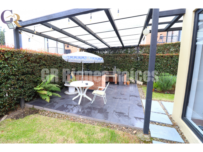 Casa de 3 alcobas en venta en Rozo, Cota, 239 m² · foto 2 de 24