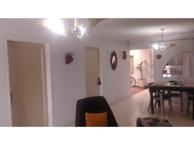 Casa de 4 alcobas en venta en Jorge Eliecer Gaitan, Cali, 180 m² · foto 1 de 24