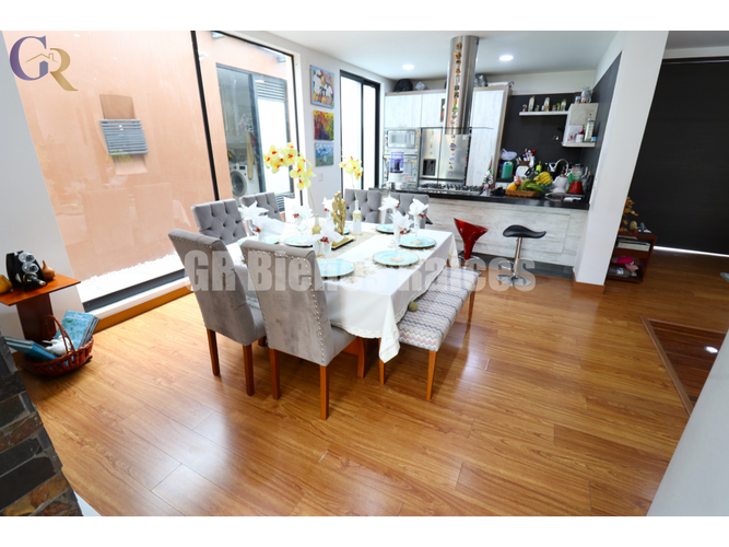 Casa de 3 alcobas en venta en Rozo, Cota, 239 m² · foto 8 de 24